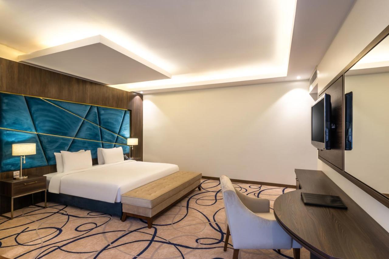 Warwick Riyadh Al Wezarat Экстерьер фото